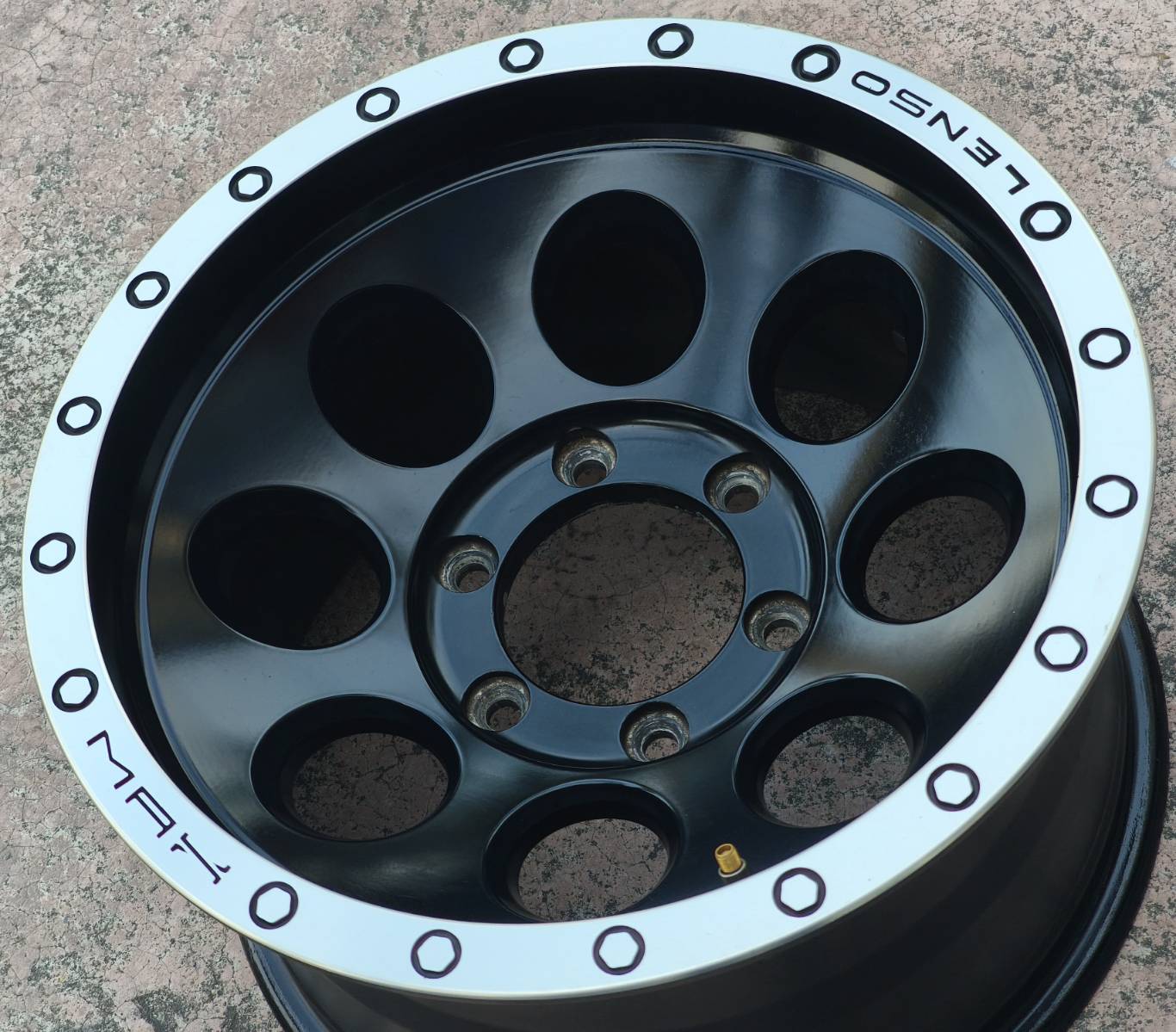 ล้อแม็ก ล้อแม็กมือสอง Lenso MAX1 6รู139.7 ET0 ดำด้านขอบเงา กว้าง9 ขอบ16นิ้ว(รามอินทรา)