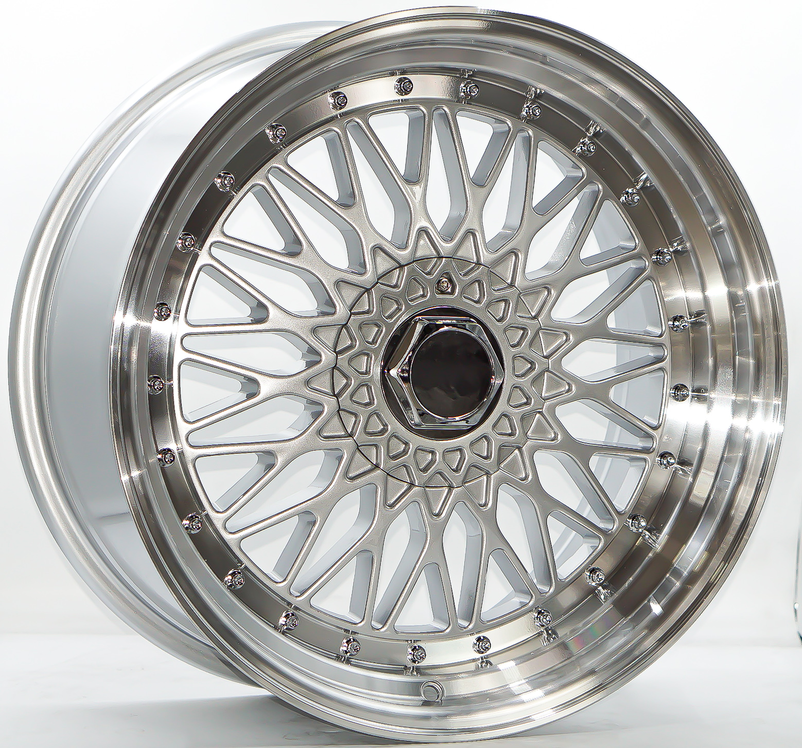 ล้อแม็ก ล้อแม็ก BBS RS ขอบ 18 กว้าง 8.5นิ้ว 5รู100/114.3 Offset33 สีซิลเวอร์ขอบเงา