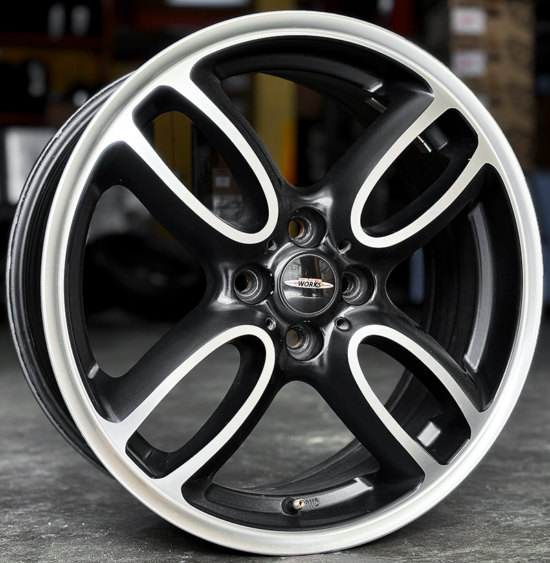 ล้อแม็ก ล้อแม็กมือสอง Mini Work ขอบ 17 กว้าง 7นิ้ว 4รู100 Offset48 สีดำหน้าเงา(ลาดพร้าว)