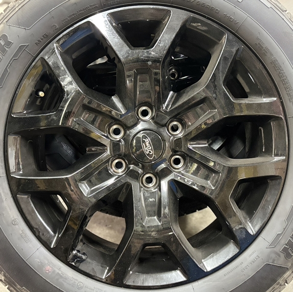 ล้อแม็ก ล้อมือสองป้ายแดง NEW Ford Everest ขอบ 20นิ้ว กว้าง 8นิ้ว 6รู139.7 Offset55 สีดำเงา (ลาดพร้าว)