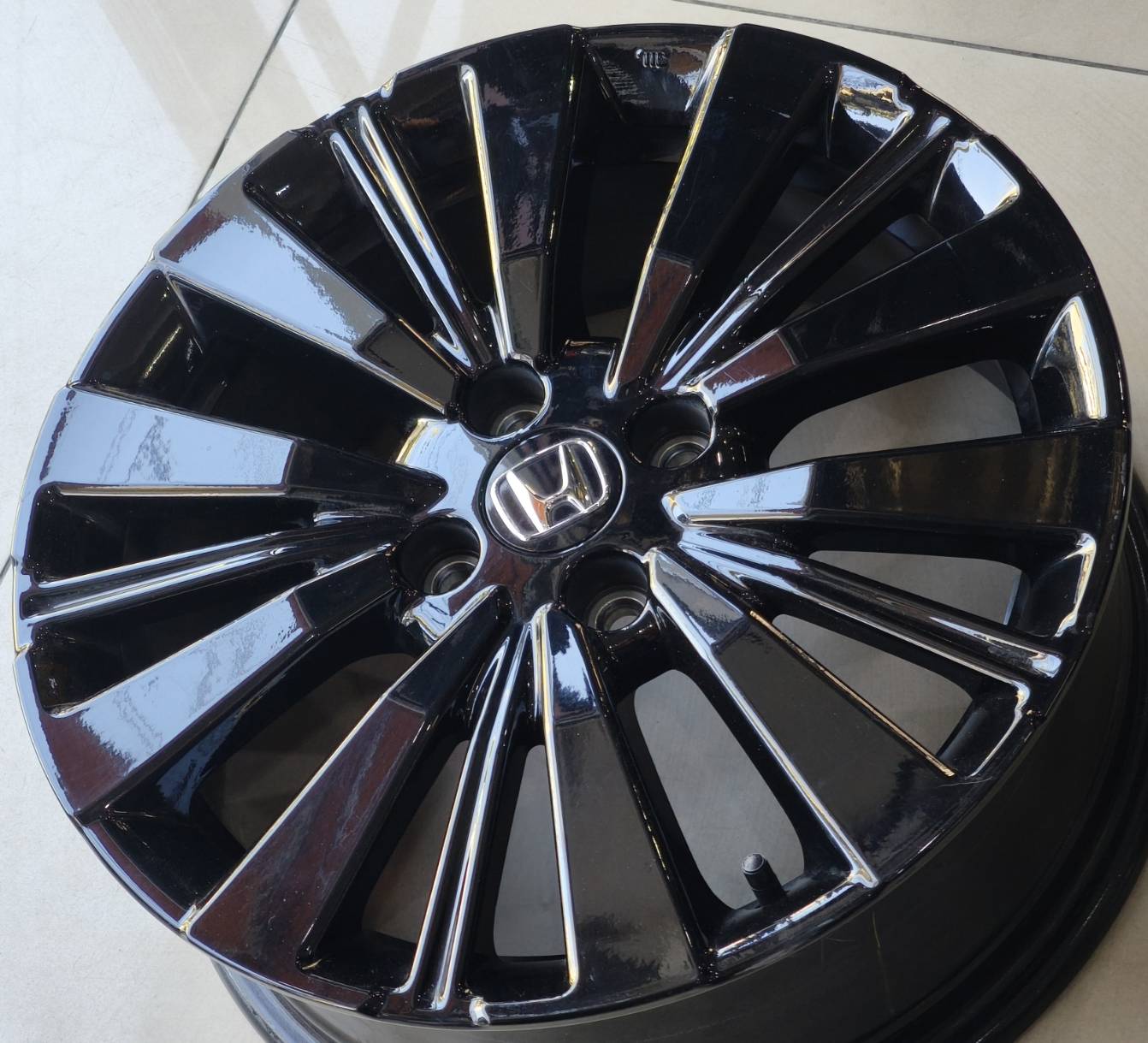 ล้อแม็ก ล้อแม็กมือสอง Honda City ขอบ16นิ้ว 4รู100 สีดำเงา (รามอินทรา)