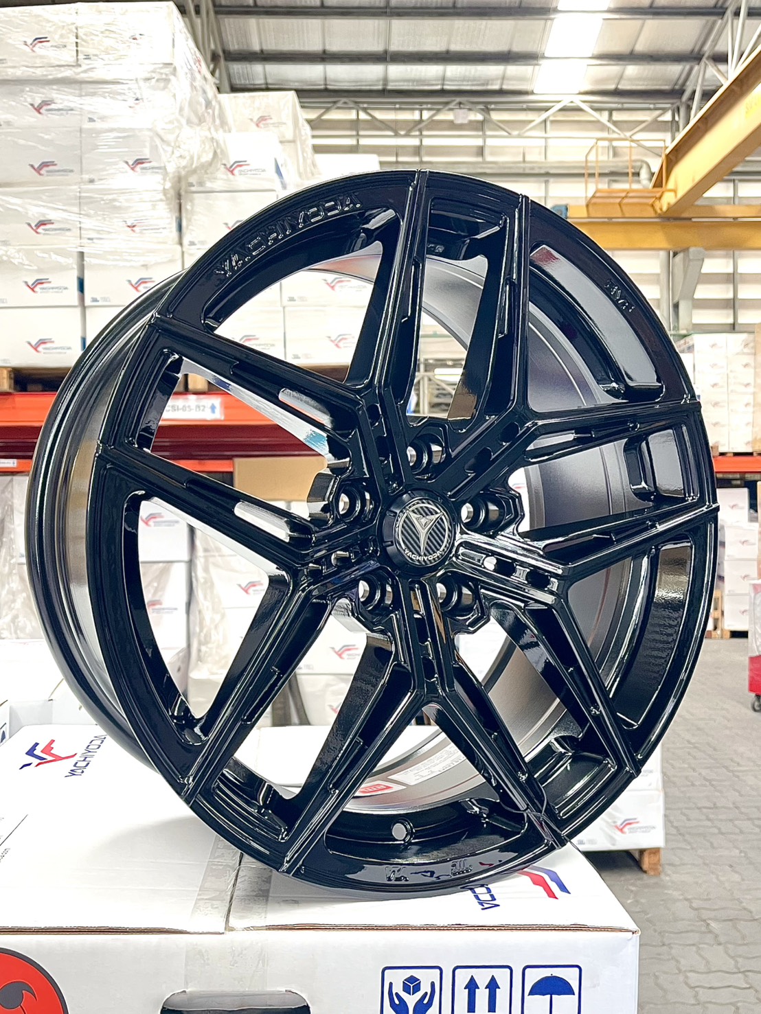 ล้อแม็ก ล้อแม็กใหม่ Yachiyoda EV-F18 ขอบ18นิ้ว กว้าง8.5นิ้ว 5รู108 Offset35 สีดำเงา