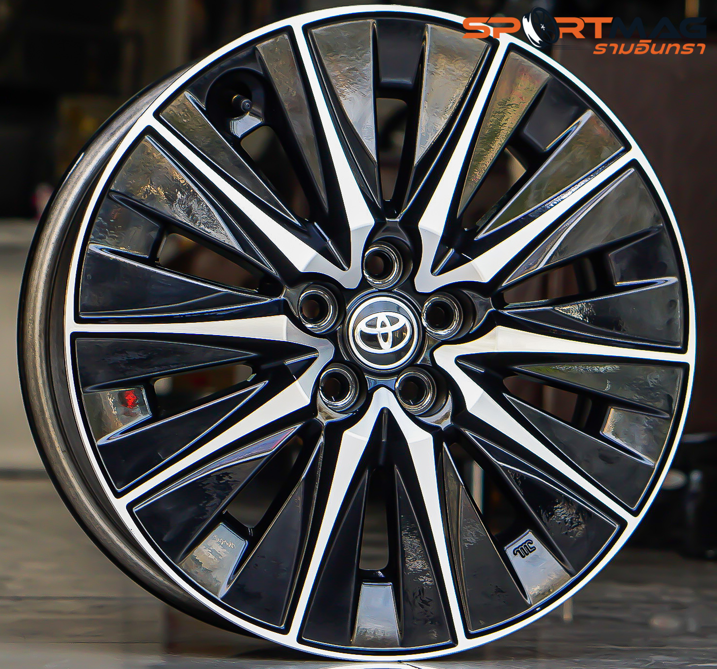 ล้อแม็ก ล้อป้ายแดง Toyota Yaris Ativ hev ขอบ 17นิ้ว กว้าง6.5นิ้ว 5รู100 Offset50 (รามอินทรา)