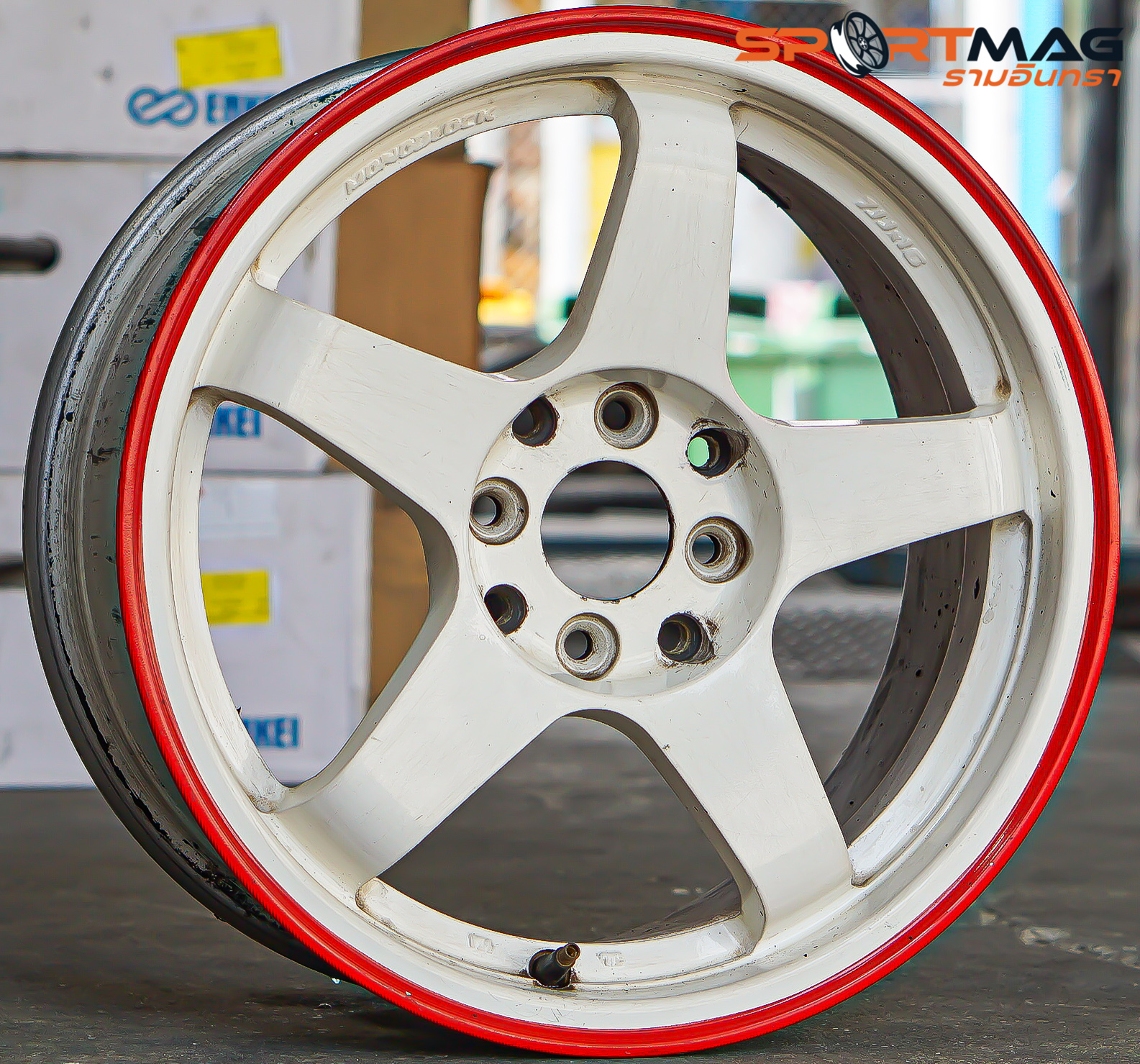 ล้อแม็ก ล้อมือสอง Nismo ขอบ16นิ้ว กว้าง7นิ้ว 4รู100/114 Offset40 สีขาวขอบแดง (รามอินทรา)