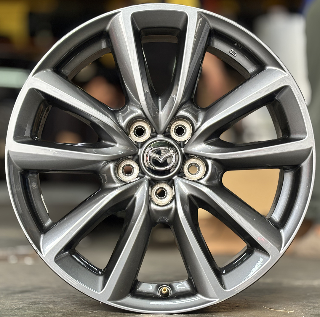 ล้อแม็ก ล้อแม็กมือสอง Mazda3 100Th(ฝาดำ) ขอบ18นิ้ว กว้าง7นิ้ว 5รู114.3 Offset45 สีเทา(ลาดพร้าว)