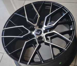 ล้อแม็กเดือนเดียว Vorsteiner 5รู112/114 ดำหน้าเงา F8.5 R9.5-20นิ้ว(รามอินทรา) 