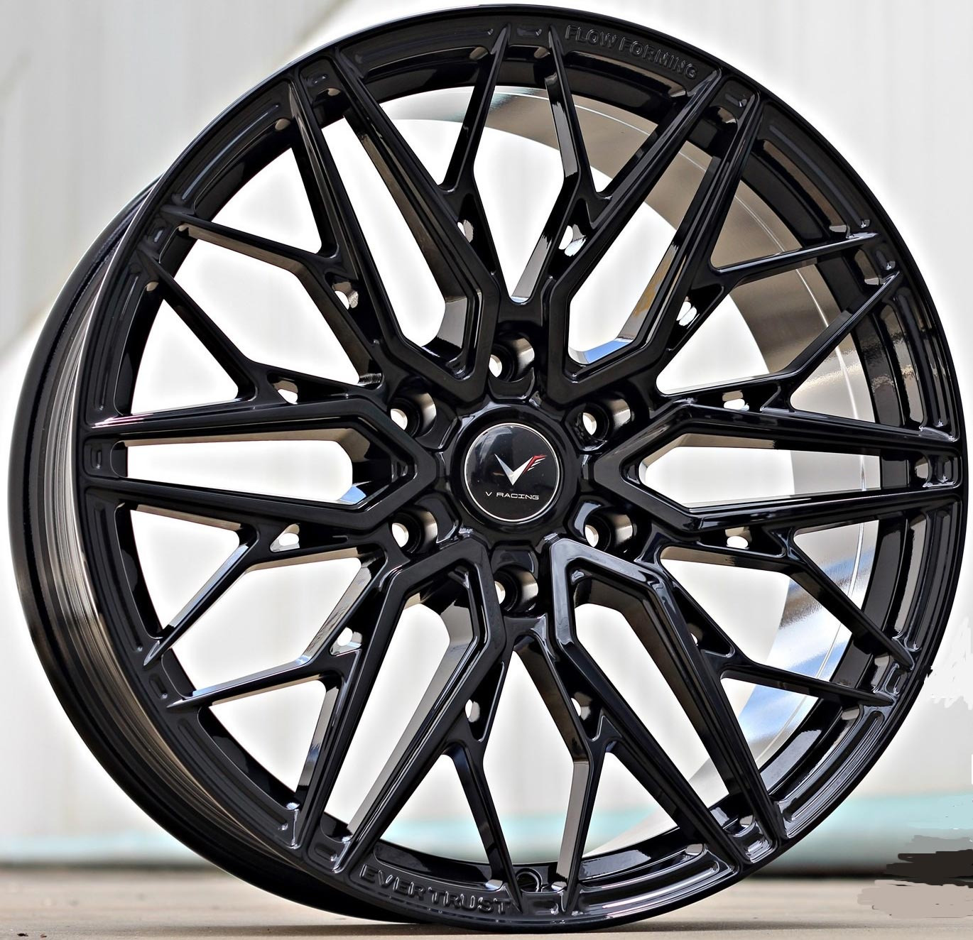 ล้อแม็ก V-Racing HR111 ขอบ20 6รู139.7 สีดำด้าน กว้าง9 ET15 