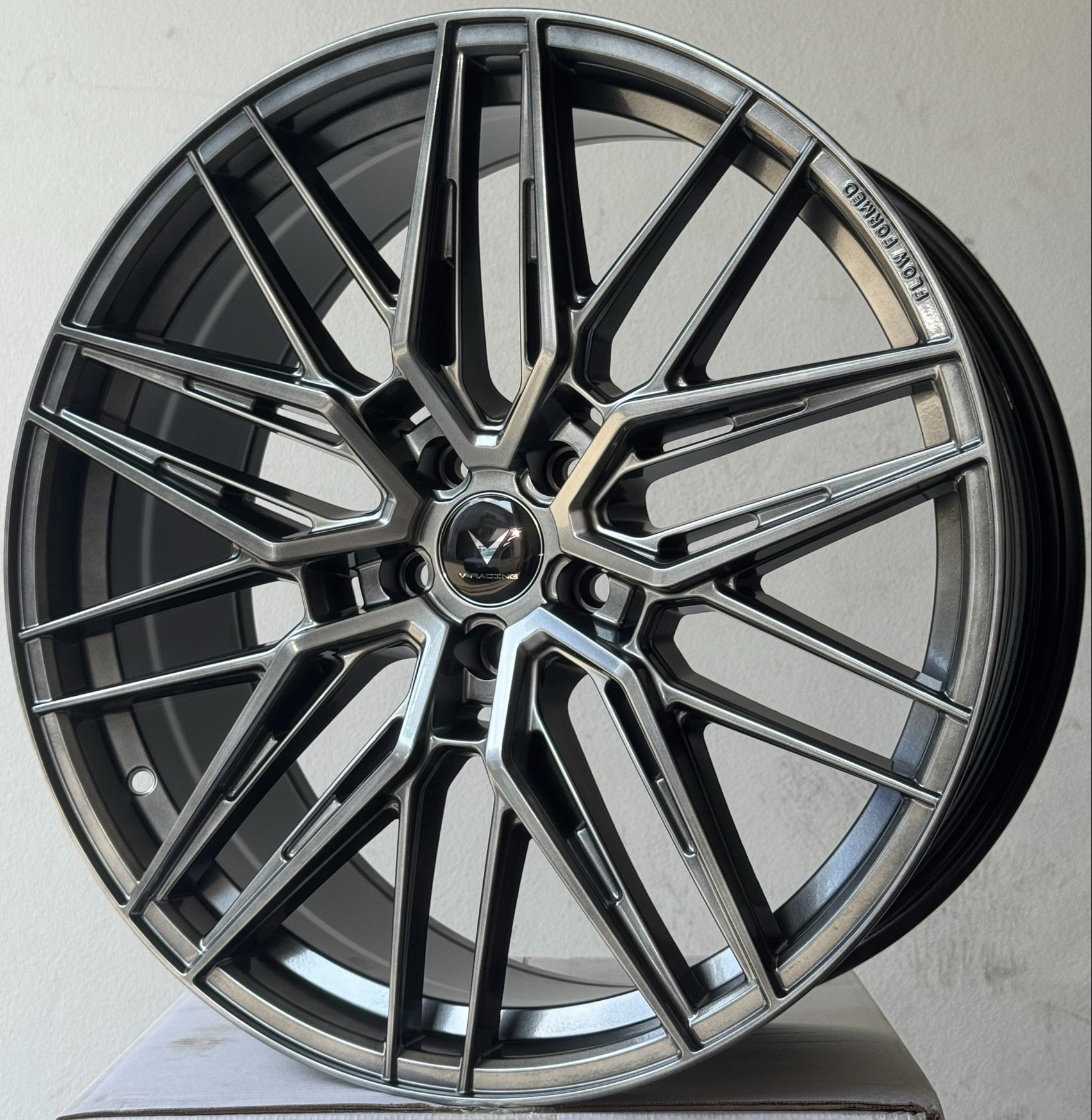 ล้อแม็กใหม่ Flowforming HR535 5รู108 ET35 ไฮเปอร์แบล็ค กว้าง8.5 ขอบ20นิ้ว