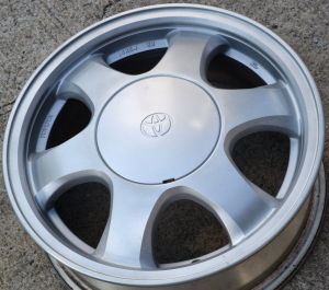 ล้อแม็กมือสอง TOYOTA Soluna 4รู100 ซิลเวอร์ กว้าง5 ขอบ14นิ้ว(รามอินทรา)