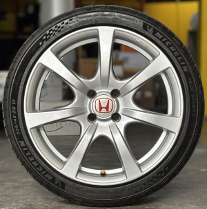 ล้อแม็กมือสอง SSW TypeR ขอบ17นิ้ว กว้าง7นิ้ว 4รู100 Offset42 สีซิลเวอร์(ลาดพร้าว)